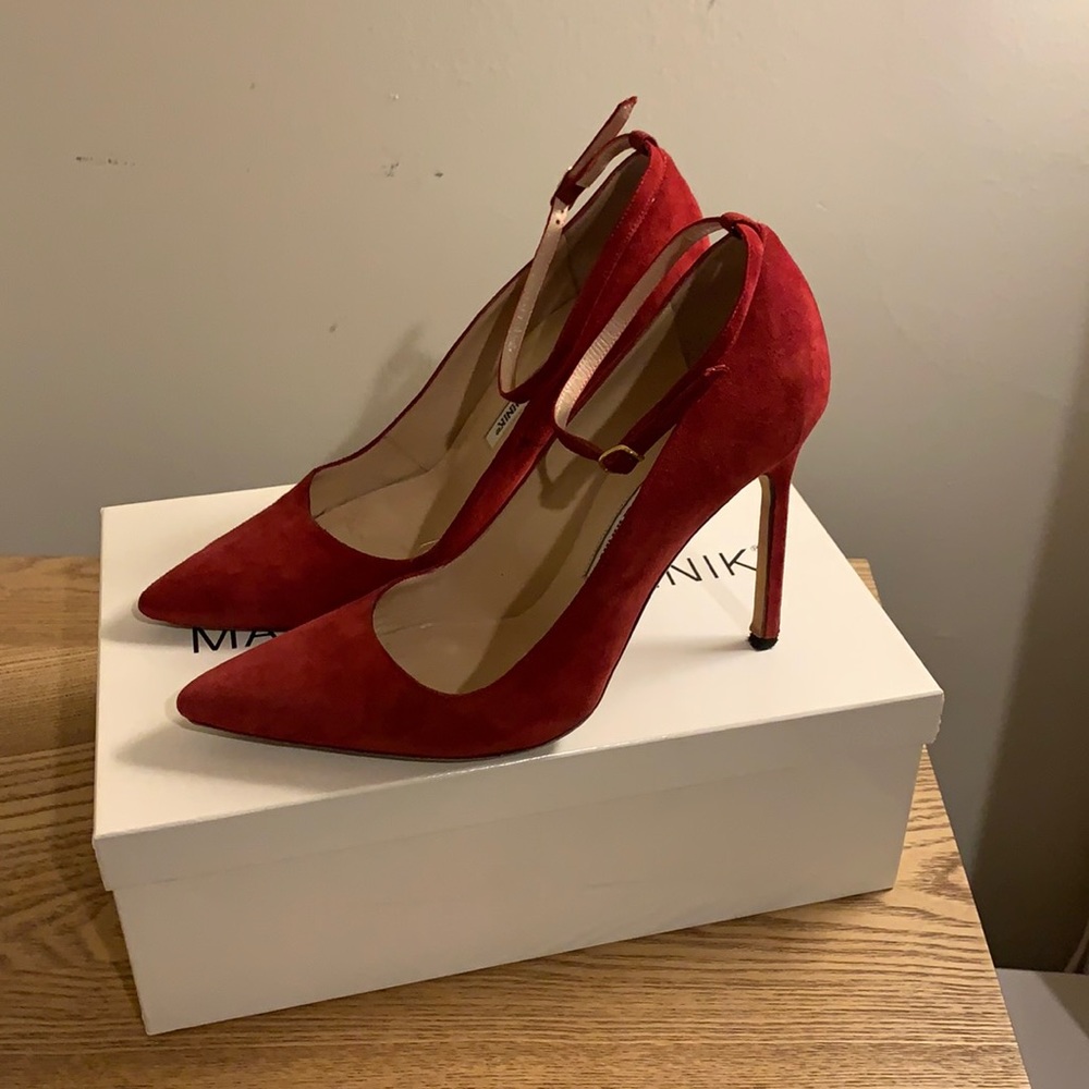 Manolo Blahnik 105MM BB Ankle Strap Pump